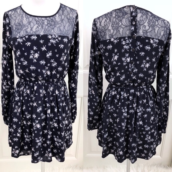 Forever 21 Dresses & Skirts - Forever 21 Boho Peasant Dress Long Sleeve Floral